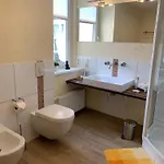 Janus Altstadt-hameln Haus 1 Inklusive Parkplatz Mit Und Ohne Balkon Apartamento *