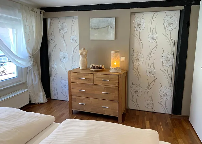 Janus Altstadt-hameln Haus 1 Inklusive Parkplatz Mit Und Ohne Balkon *